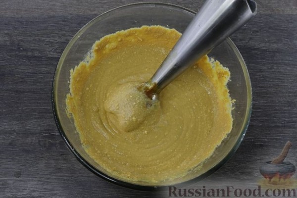 Шоколадный песочный пирог с творогом, черносливом и сгущёнкой