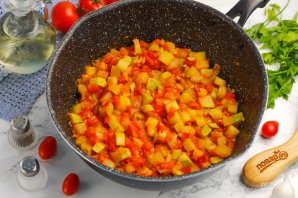 Икра кабачковая на сковороде Икра кабачковая на сковороде