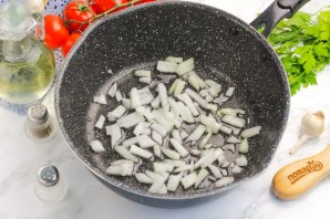 Икра кабачковая на сковороде Икра кабачковая на сковороде