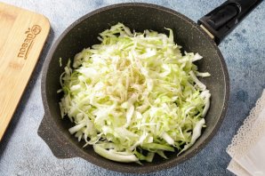 Яичница с капустой