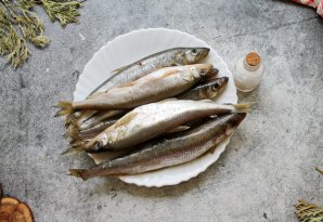 Корюшка на мангале Корюшка на мангале