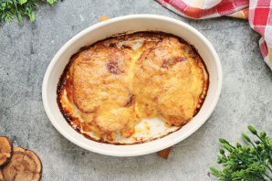 Мясо по-французски с помидорами и сыром
