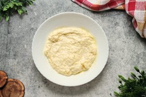 Мясо по-французски с помидорами и сыром