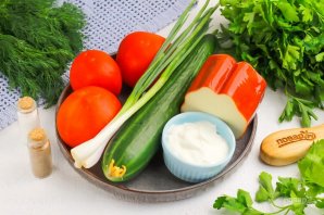 Салат из колбасного сыра