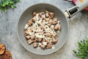 Тушеная капуста с мясом
