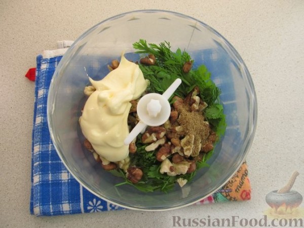 Баклажаны с ореховым соусом по-грузински