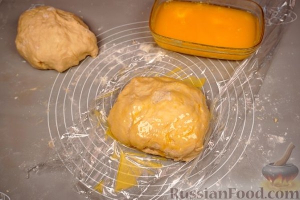 Ретеш (штрудель по-венгерски) с яблоками и маком