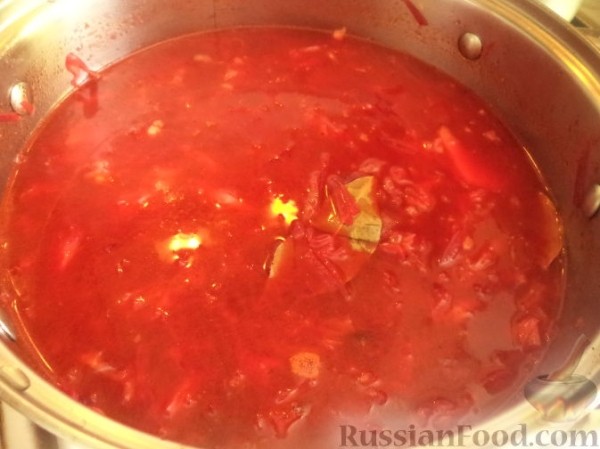 Борщ грибной с черносливом
