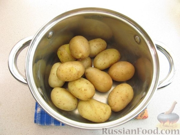 Овощной салат с молодой картошкой