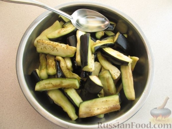 Закуска из жареных баклажанов и перца