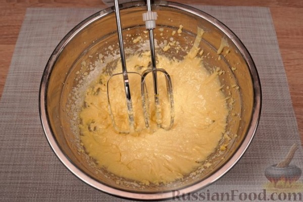 Сарагли с заварным кремом и персиками