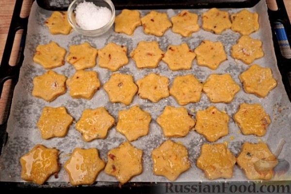 Луковые крекеры на пиве