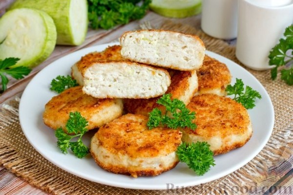 Котлеты из индейки с кабачками (без яиц)