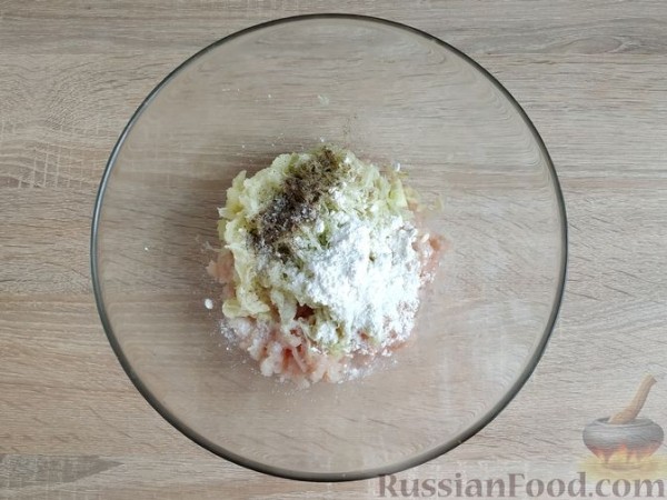 Котлеты из индейки с кабачками (без яиц)