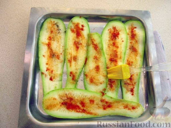 Блинные рулетики с кабачками и сыром (в духовке)
