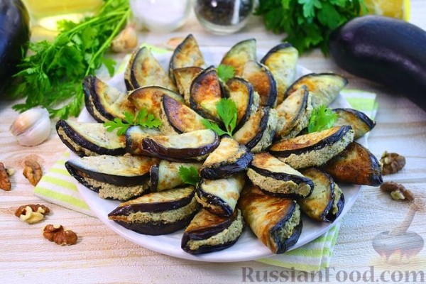 Баклажаны с ореховым соусом по-грузински