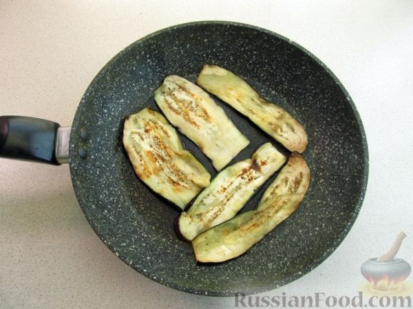 Рулетики из лаваша, с баклажанами и сыром