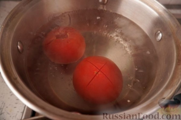 Лечо с колбасками и клёцками