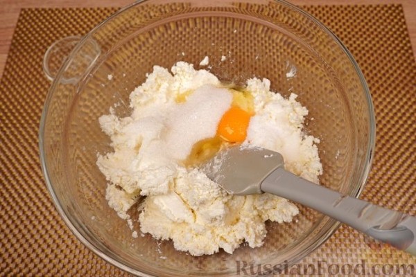 Творожные клёцки (турогомбоц) с персиками