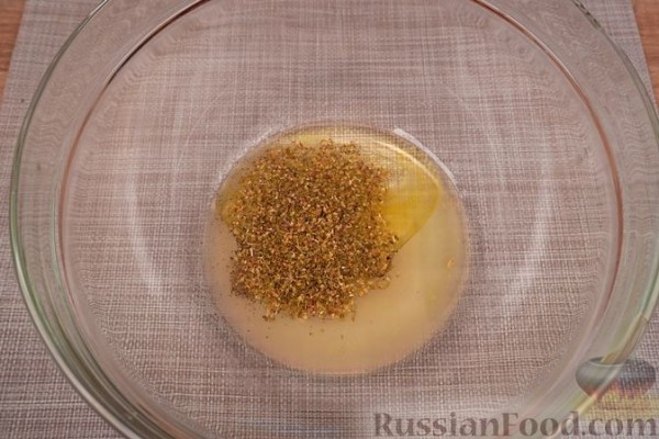 Гирос с белой рыбой и соусом дзадзики