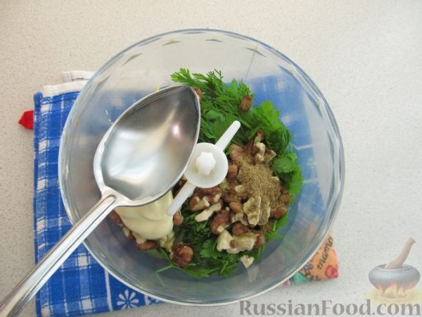 Баклажаны с ореховым соусом по-грузински
