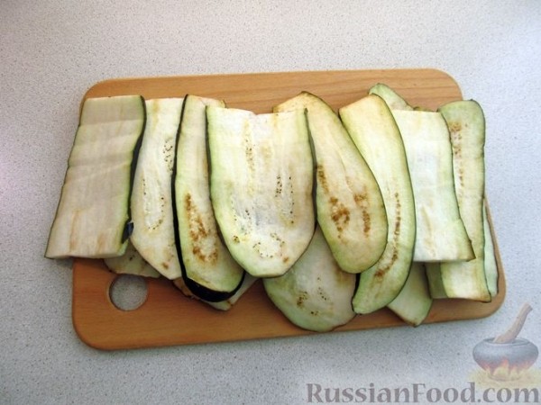 Рулетики из лаваша, с баклажанами и сыром