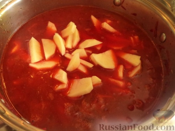 Борщ грибной с черносливом