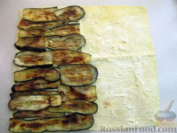 Рулетики из лаваша, с баклажанами и сыром