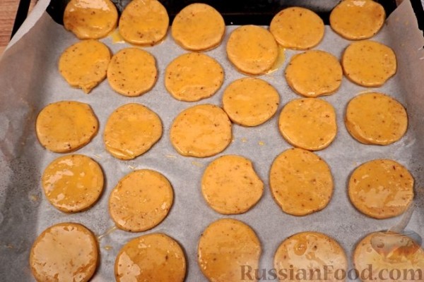 Печенье на пиве, с тмином и морской солью