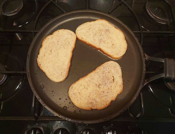 Гренки с яблоками