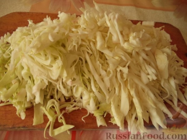 Борщ грибной с черносливом