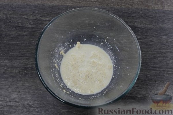 Сдобный рулет с орехово-медовой начинкой