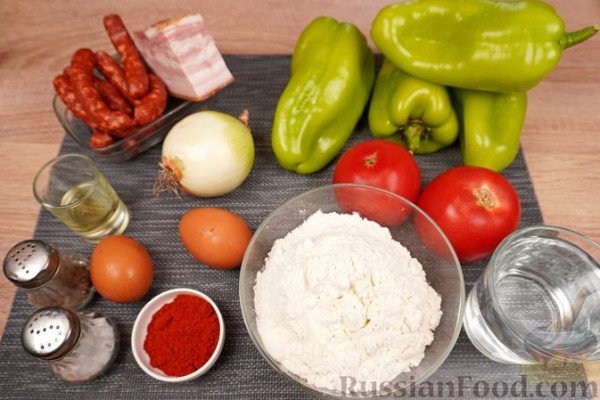 Лечо с колбасками и клёцками