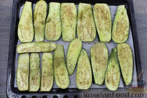 Рулет из лаваша с баклажанами, творогом, яйцами и сыром