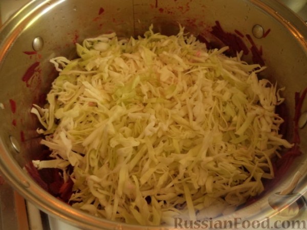Борщ грибной с черносливом