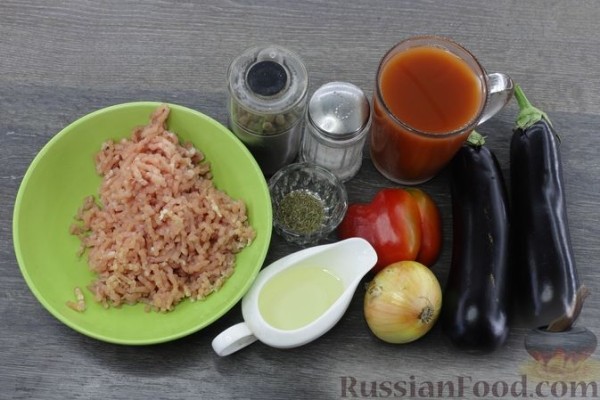 Баклажаны-гармошки с фаршем, тушенные в томатном соусе