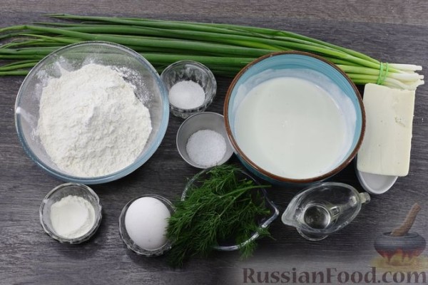 Сырный пирог с зеленым луком