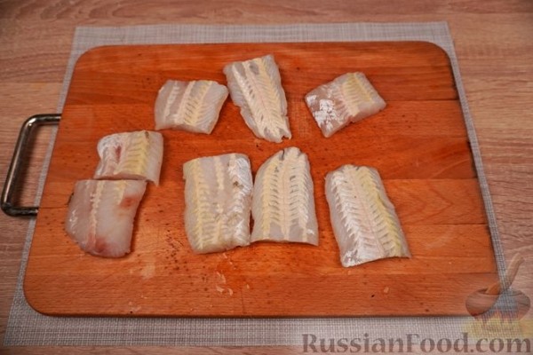 Гирос с белой рыбой и соусом дзадзики