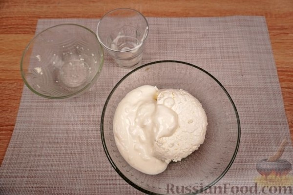 Отварной картофель с творогом и зеленью