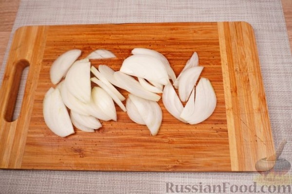 Говядина, тушенная с овощами и стручковой фасолью