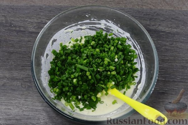 Сырный пирог с зеленым луком