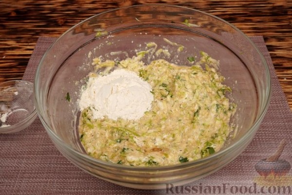 Запеканка из кабачков с брынзой