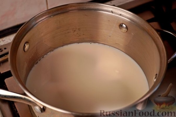 Сарагли с заварным кремом и персиками