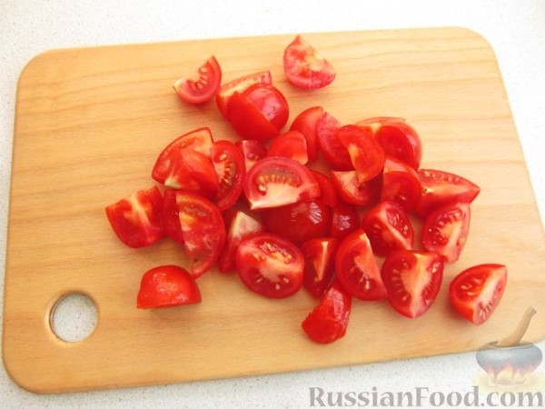 Овощной салат с молодой картошкой