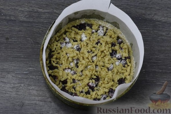 Песочный пирог с голубикой