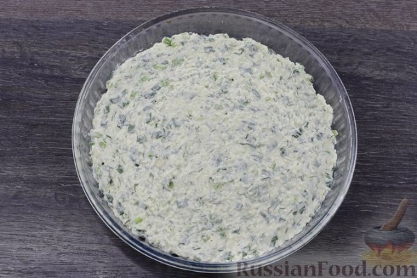 Сырный пирог с зеленым луком