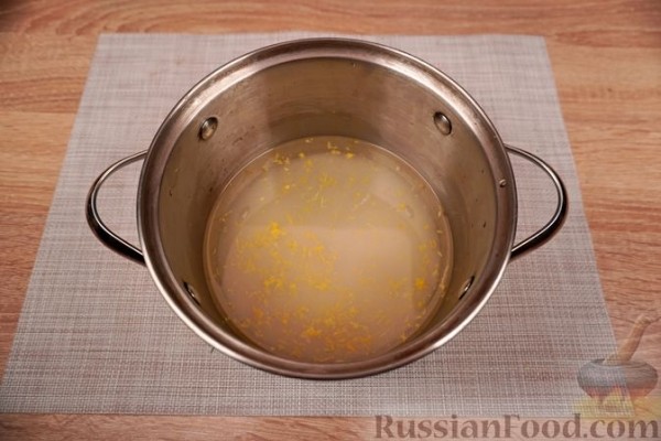Сарагли с заварным кремом и персиками