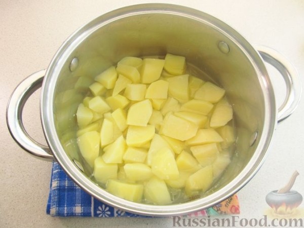 Запечённый перец, фаршированный картофельным пюре и мясом