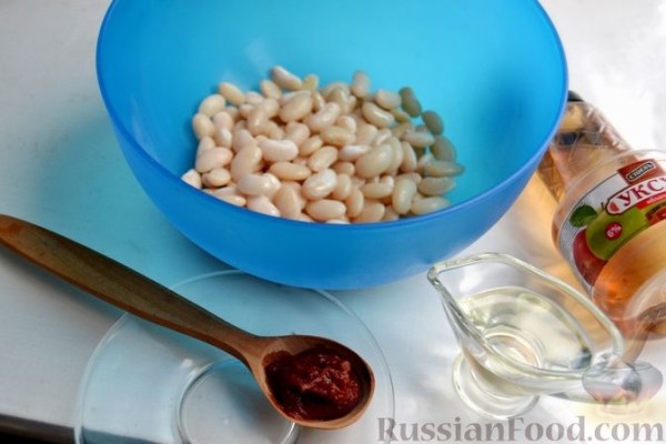 Салат из фасоли и болгарского перца