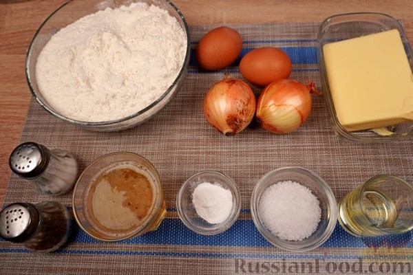 Луковые крекеры на пиве